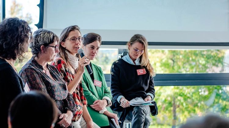 AU FÉMININ – Le Béarn des Gaves accompagne les porteuses de projet.